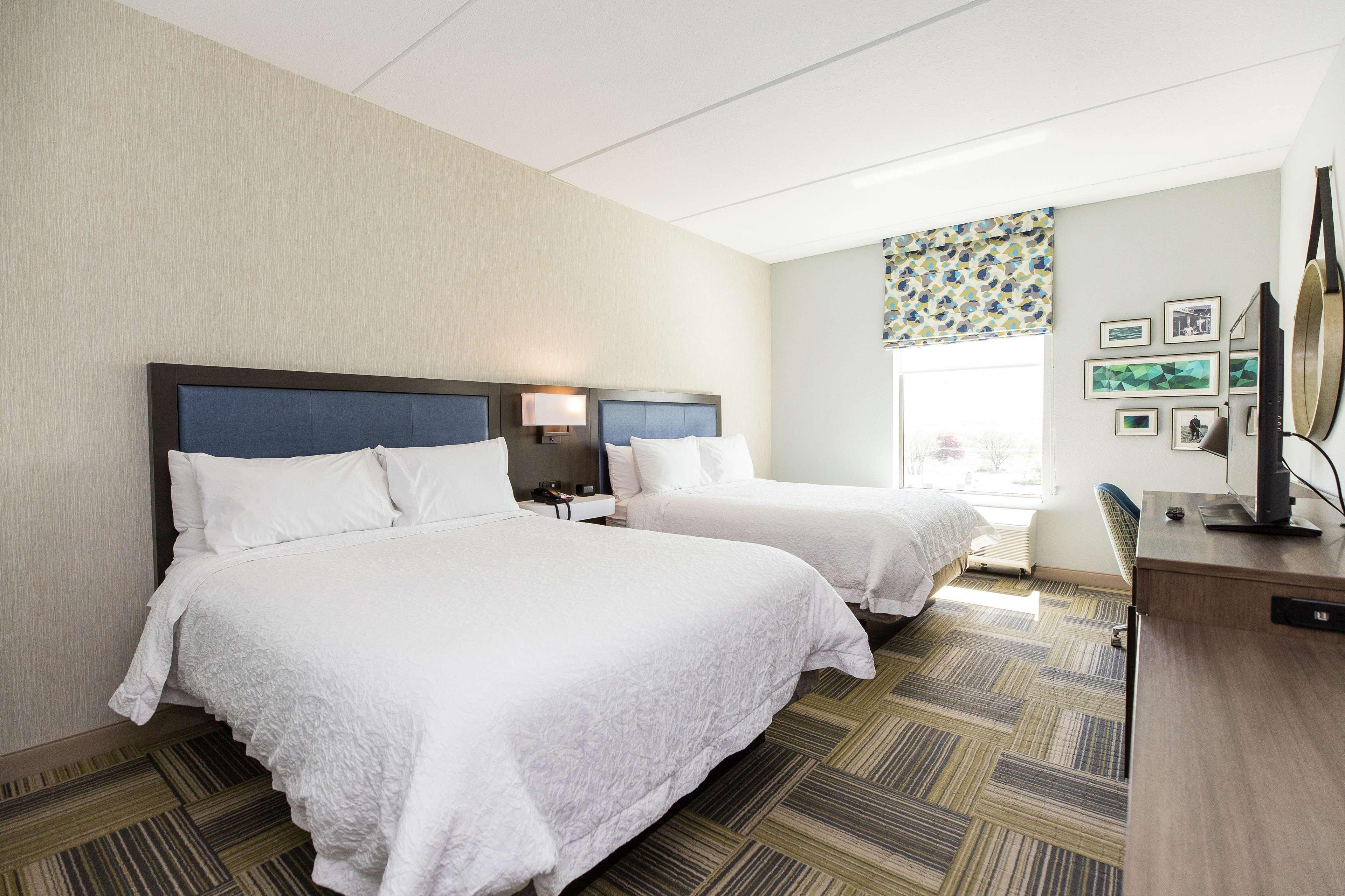 Hotel Hampton & Syracuse North Airport Area