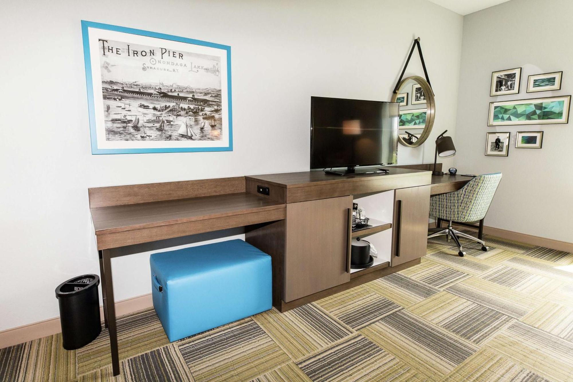Hotel Hampton & Syracuse North Airport Area North Syracuse