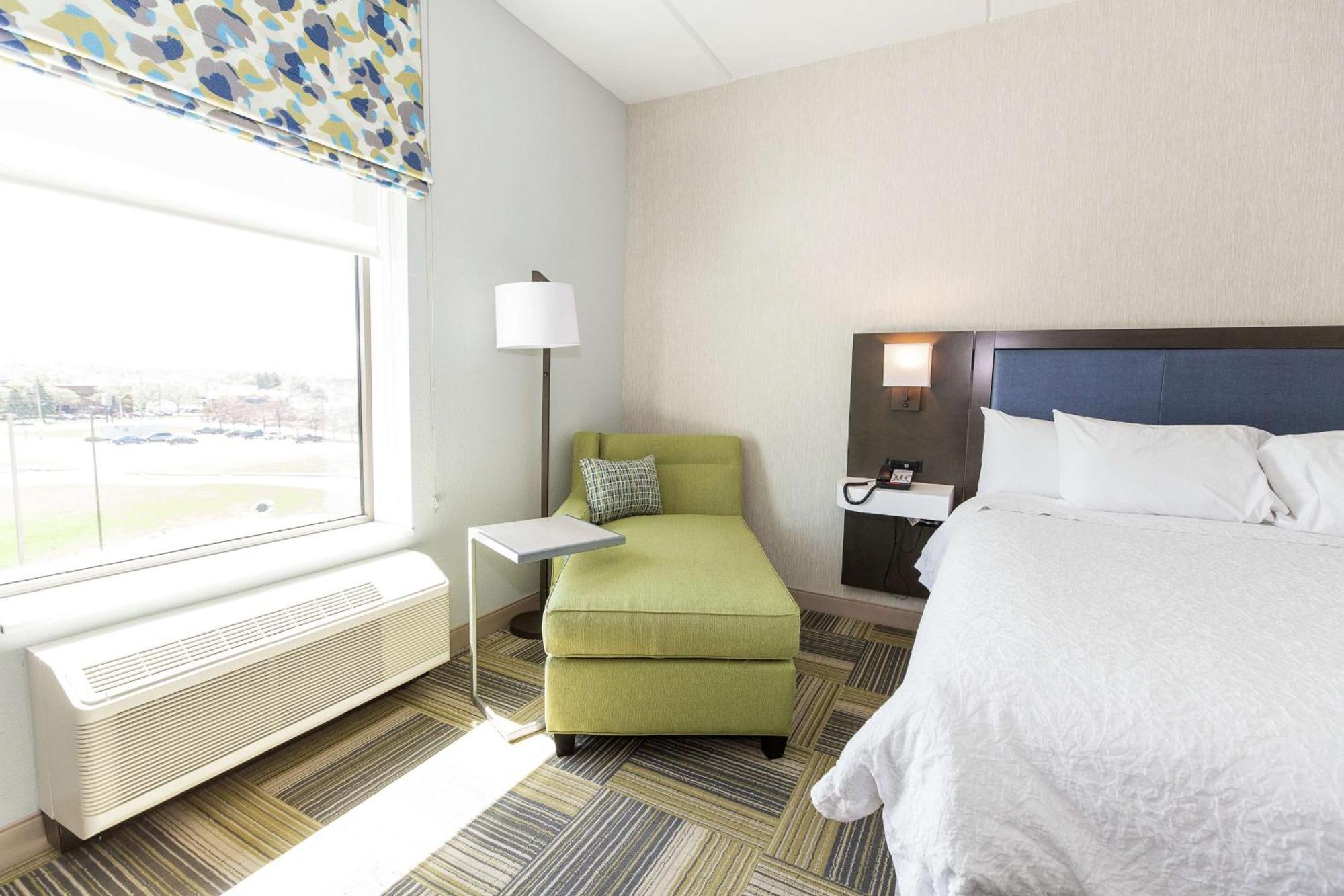 Hotel Hampton & Syracuse North Airport Area North Syracuse
